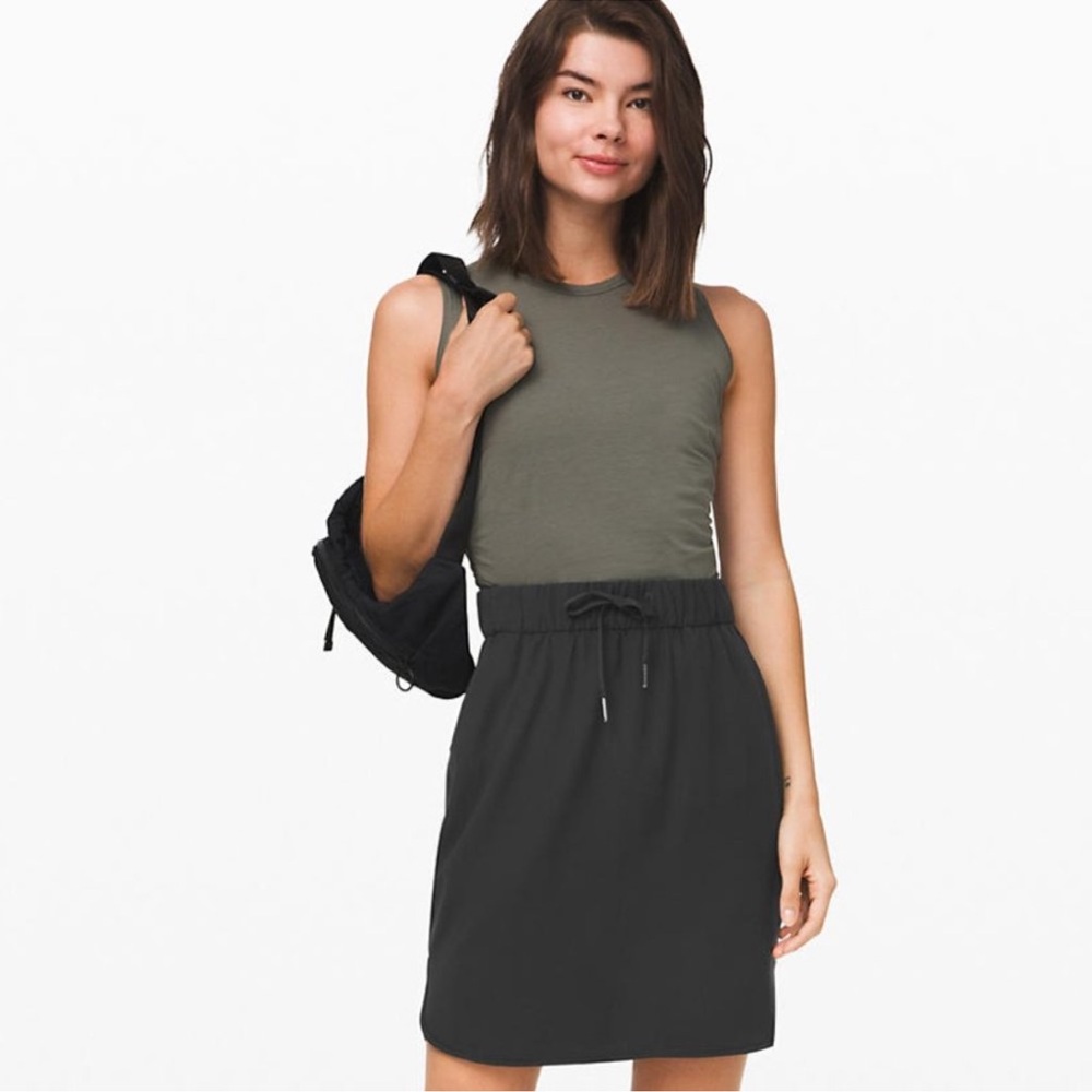 Lululemon On the Fly Skirt